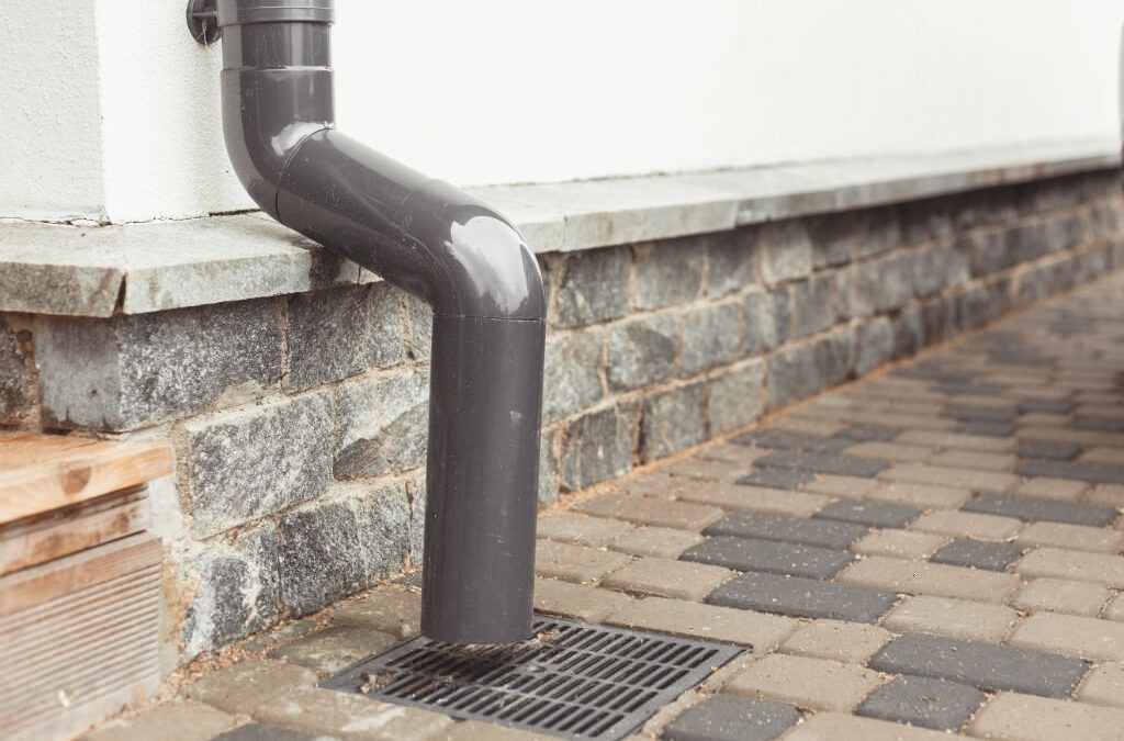 thumbnail image 2 of Square Line Gutter Downpipe For Static Caravan – White, 2.5M, Rainwater System, Mystatic 2 of 6